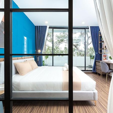 Cozrum Smart - First Target Hotel ホーチミン市 エクステリア 写真