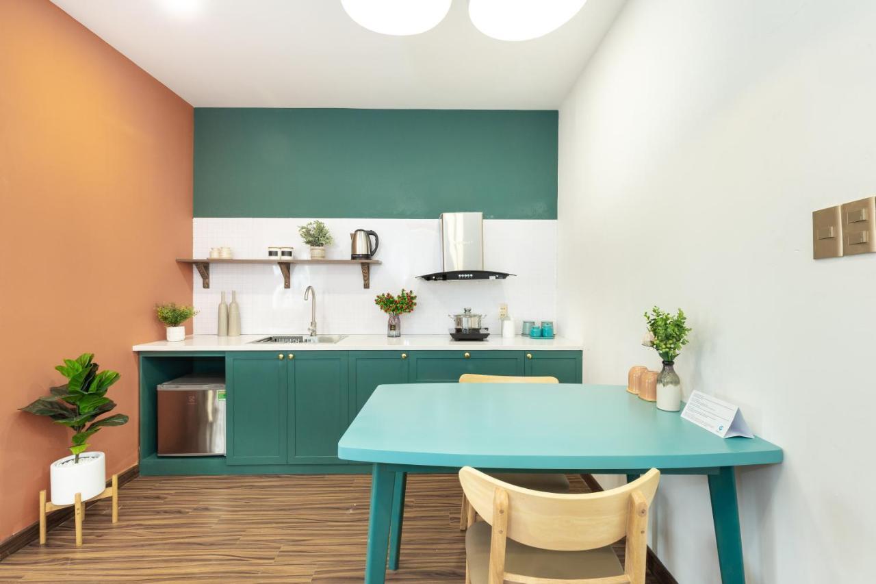 Cozrum Smart - First Target Hotel ホーチミン市 エクステリア 写真