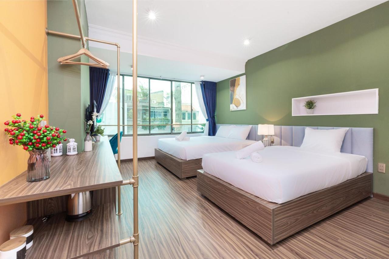 Cozrum Smart - First Target Hotel ホーチミン市 エクステリア 写真