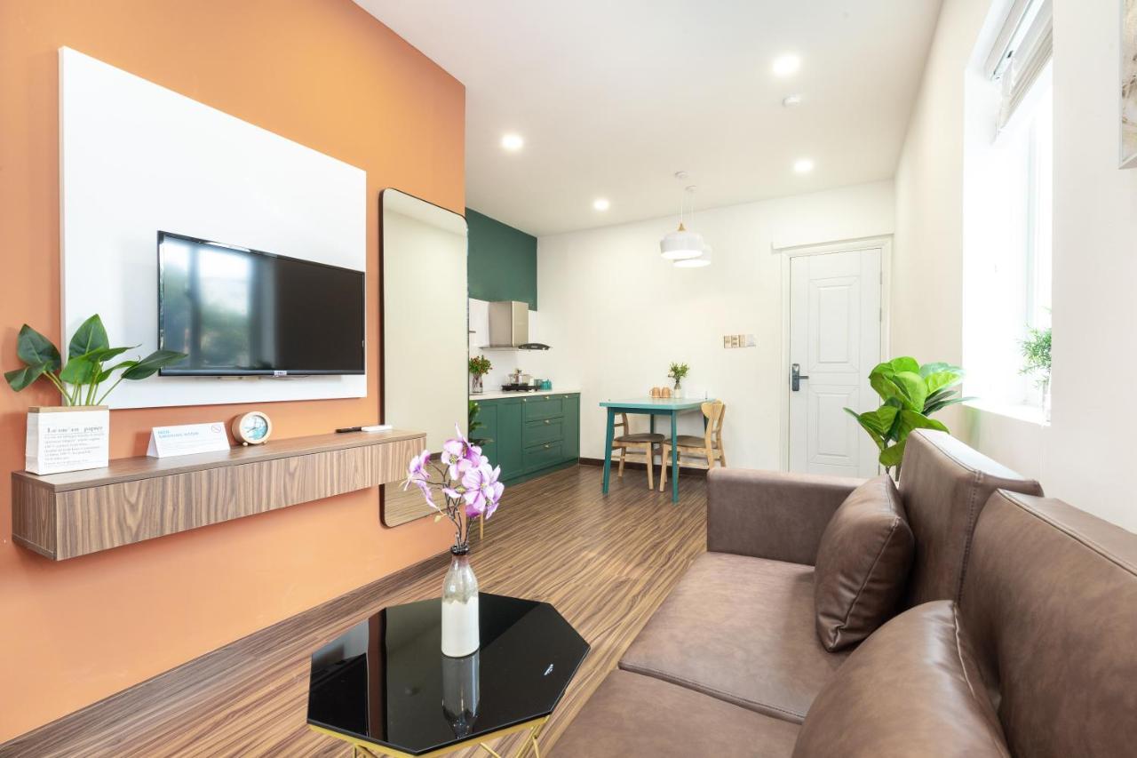 Cozrum Smart - First Target Hotel ホーチミン市 エクステリア 写真