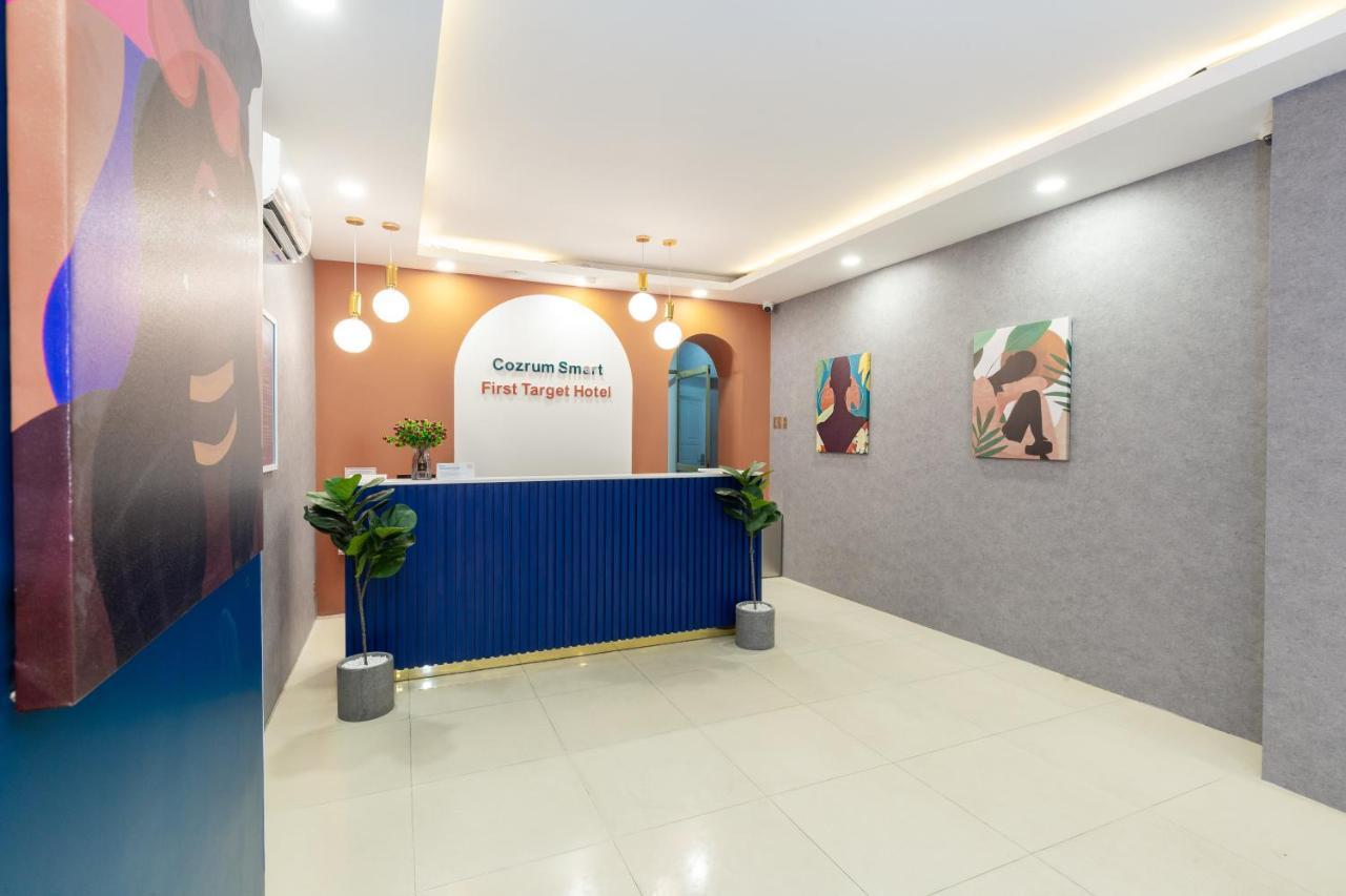 Cozrum Smart - First Target Hotel ホーチミン市 エクステリア 写真
