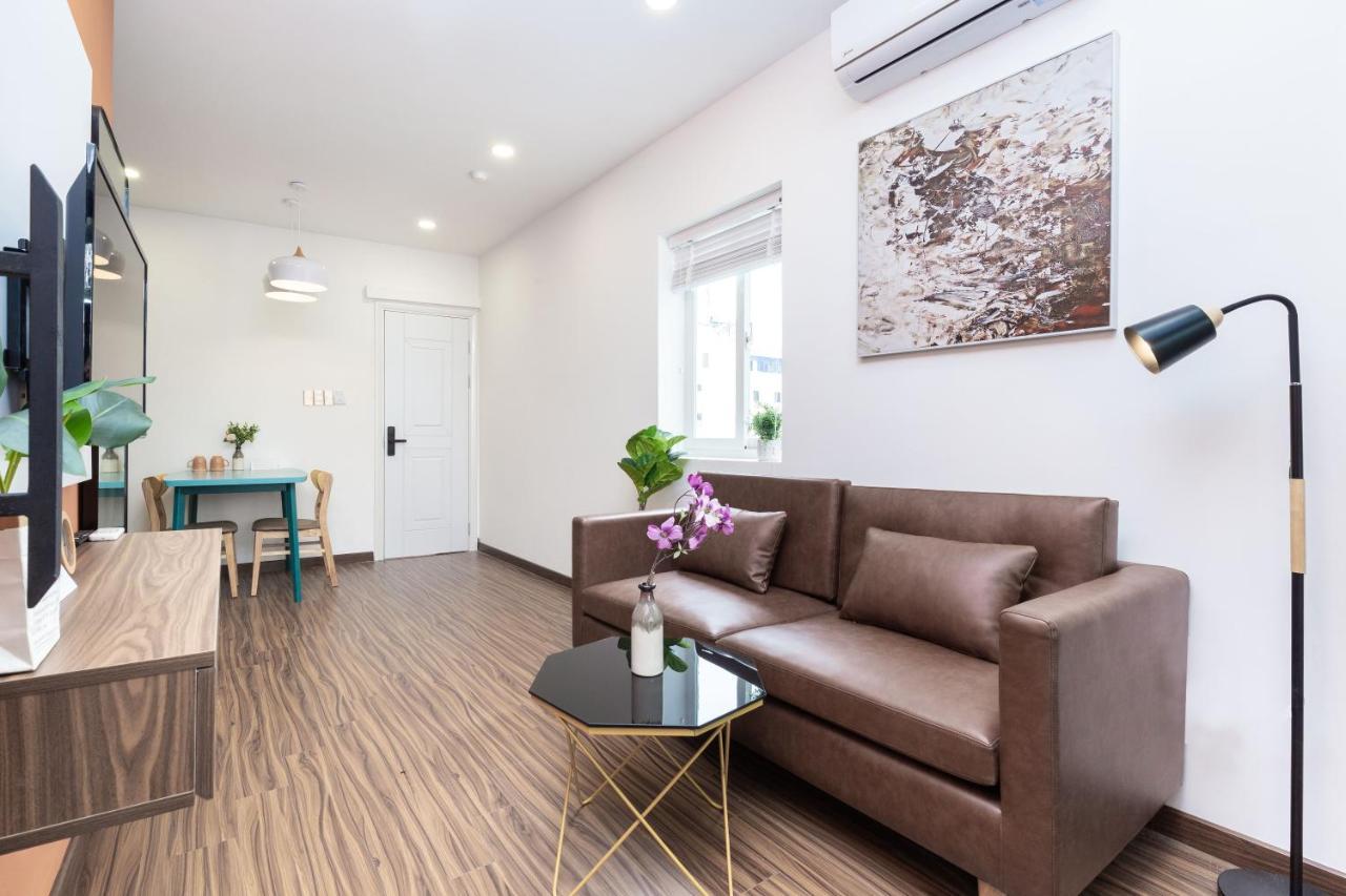 Cozrum Smart - First Target Hotel ホーチミン市 エクステリア 写真