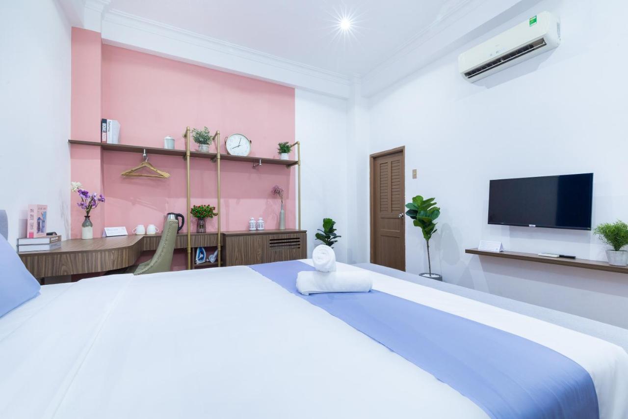 Cozrum Smart - First Target Hotel ホーチミン市 エクステリア 写真