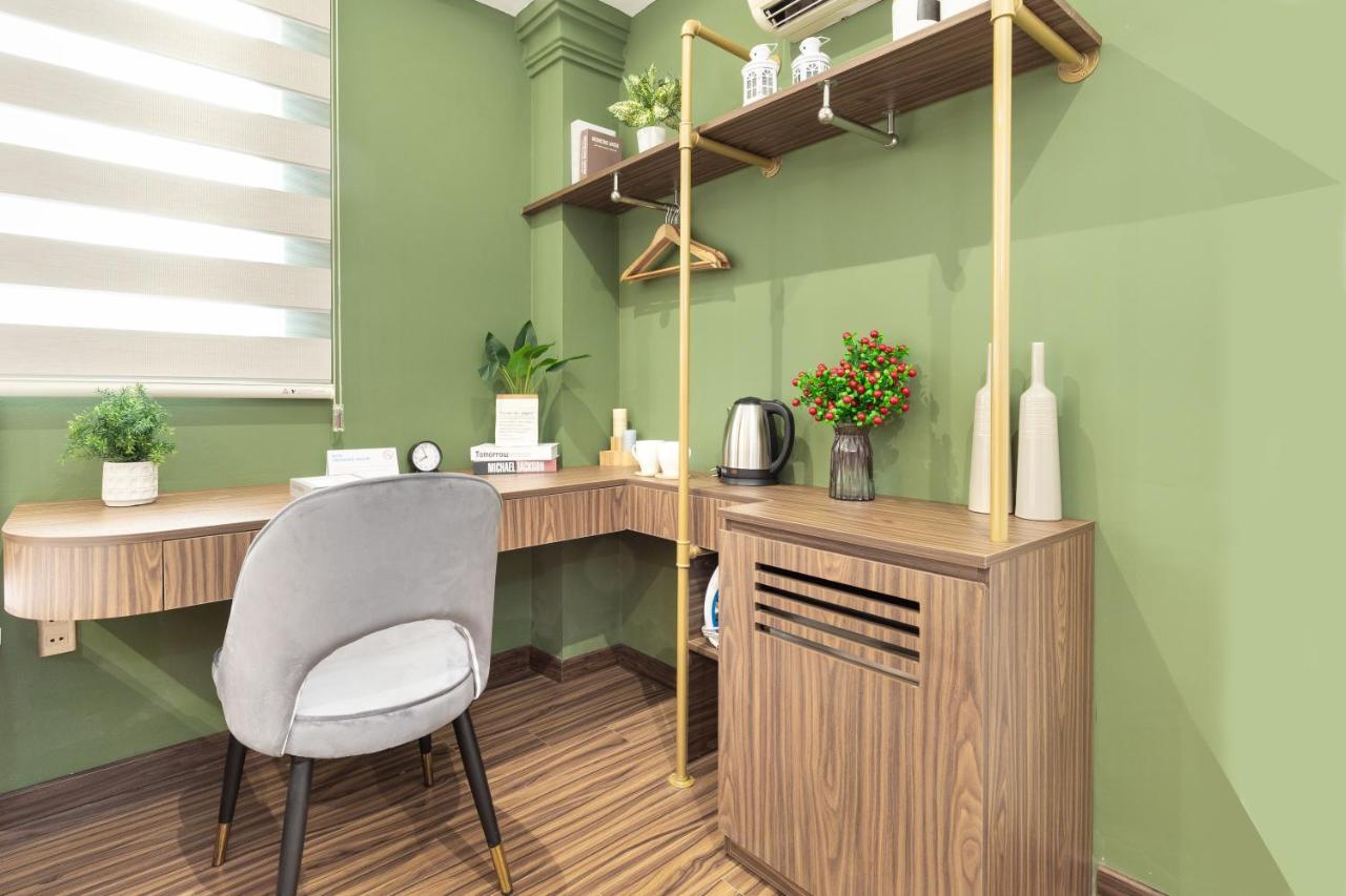 Cozrum Smart - First Target Hotel ホーチミン市 エクステリア 写真