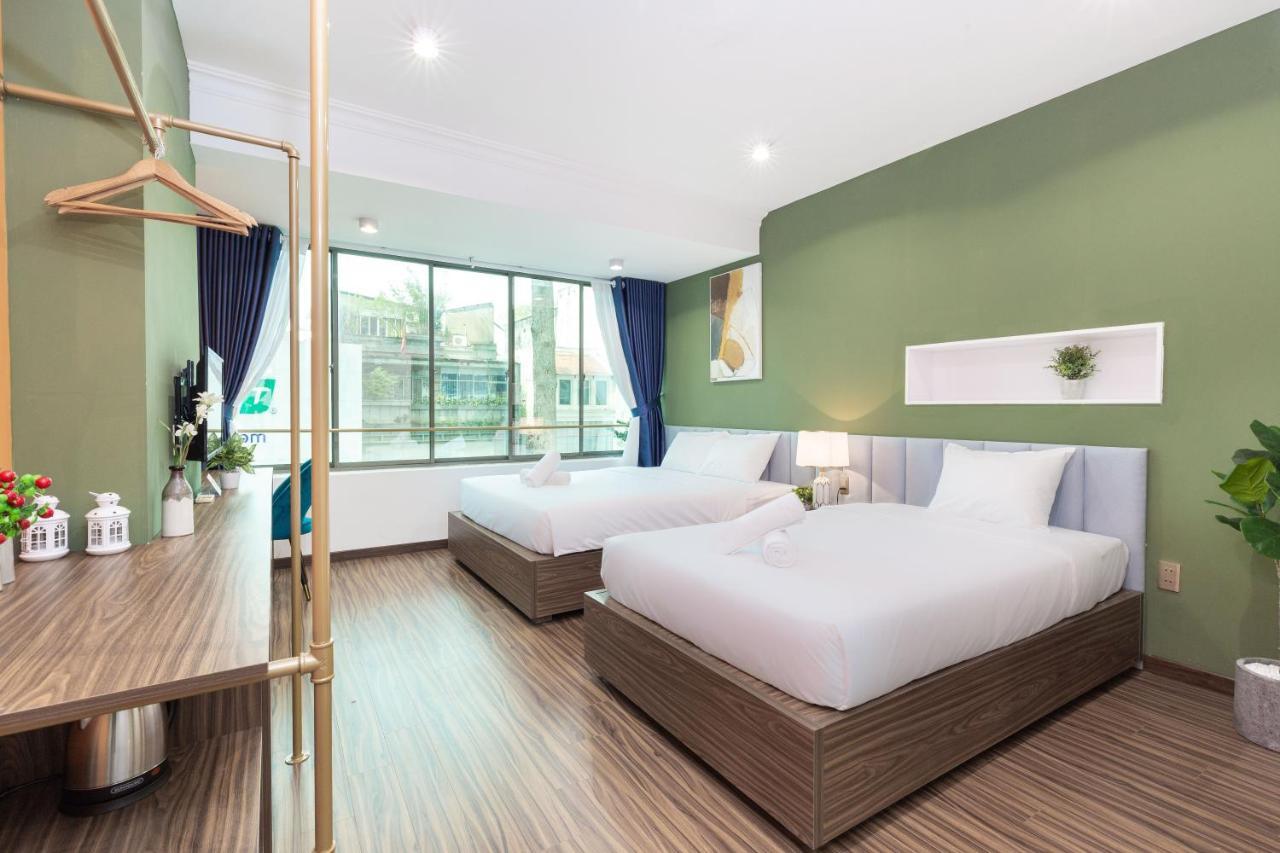 Cozrum Smart - First Target Hotel ホーチミン市 エクステリア 写真