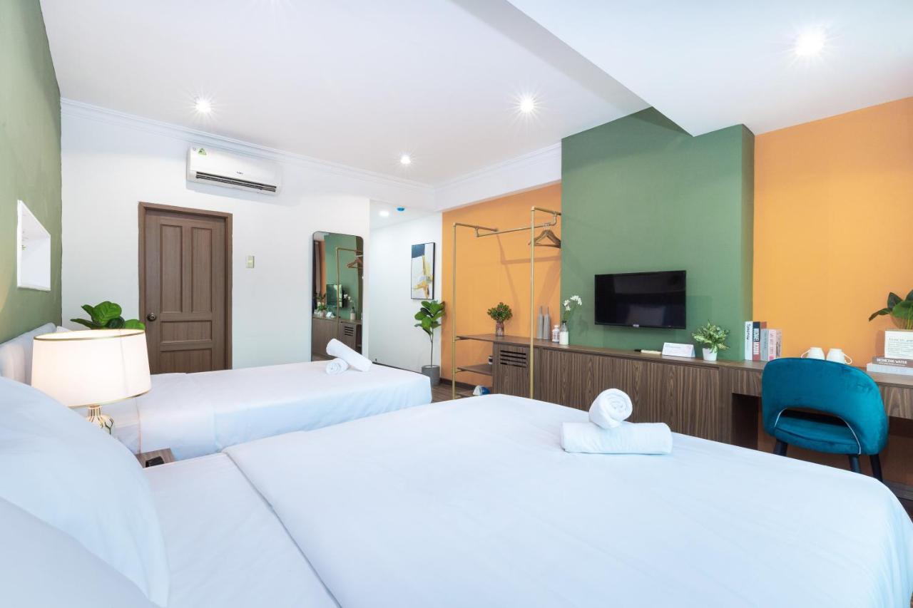 Cozrum Smart - First Target Hotel ホーチミン市 エクステリア 写真