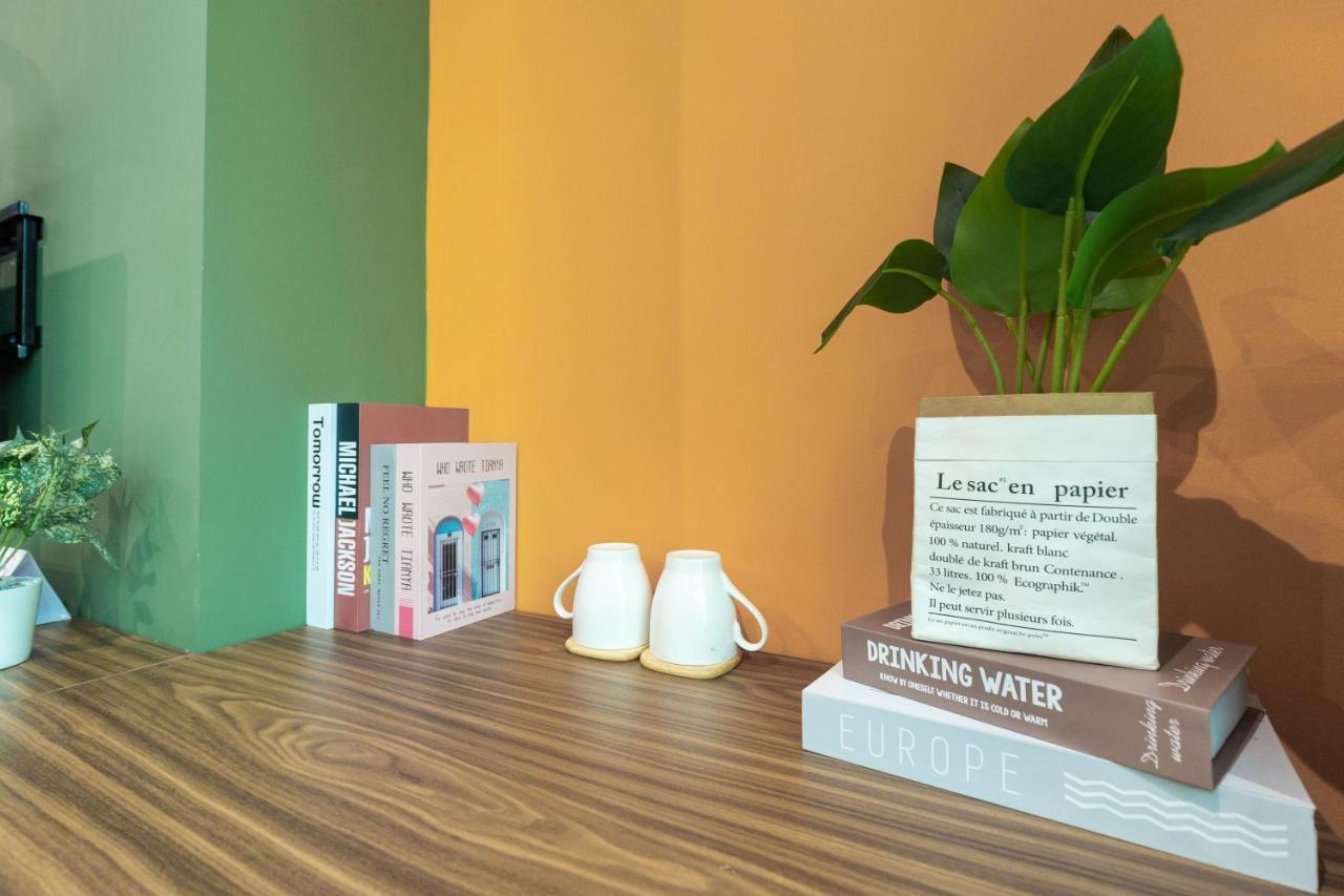 Cozrum Smart - First Target Hotel ホーチミン市 エクステリア 写真